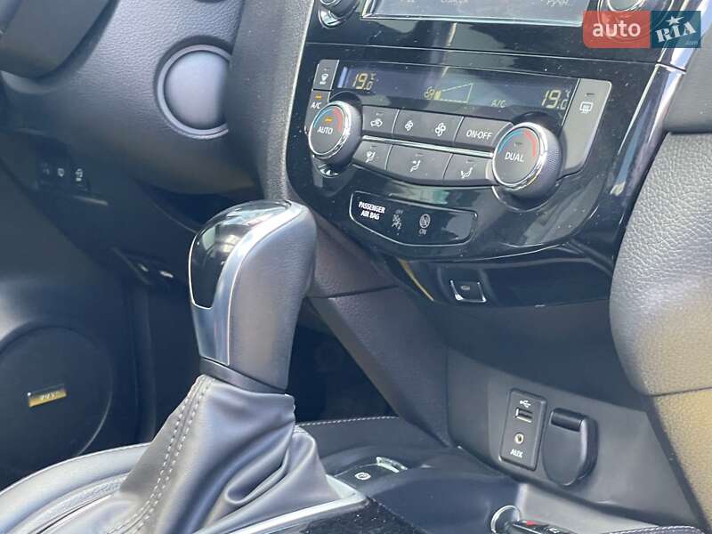 Позашляховик / Кросовер Nissan X-Trail 2019 в Києві