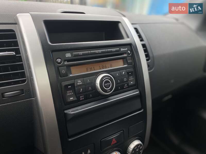 Позашляховик / Кросовер Nissan X-Trail 2011 в Києві