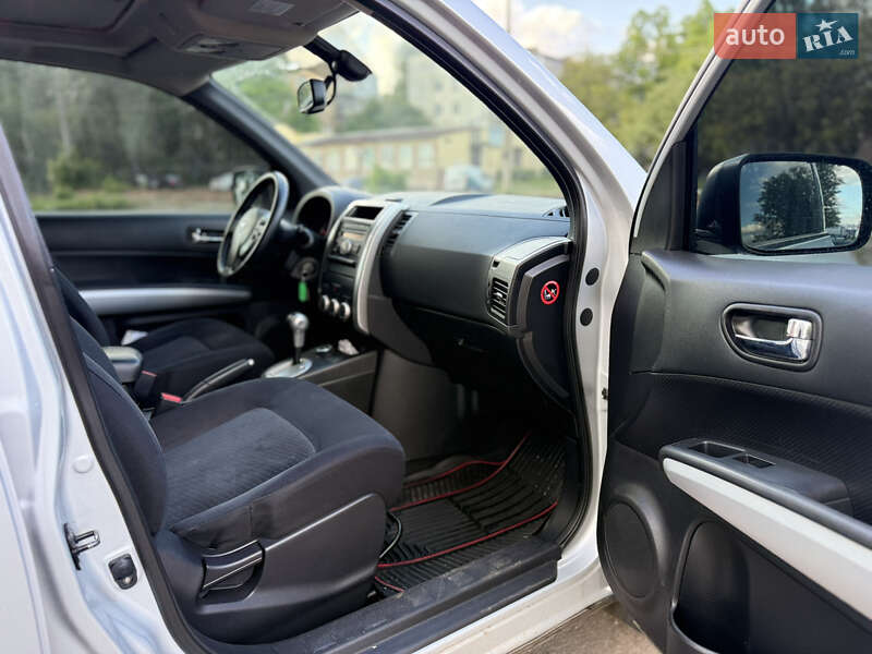 Внедорожник / Кроссовер Nissan X-Trail 2011 в Полтаве