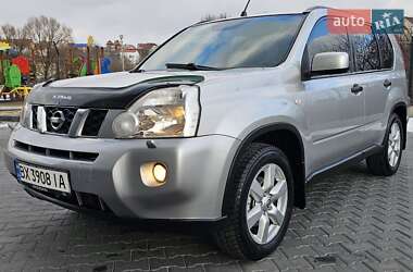 Позашляховик / Кросовер Nissan X-Trail 2010 в 