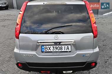 Позашляховик / Кросовер Nissan X-Trail 2010 в 
