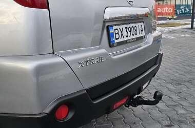 Позашляховик / Кросовер Nissan X-Trail 2010 в 