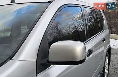 Позашляховик / Кросовер Nissan X-Trail 2010 в 