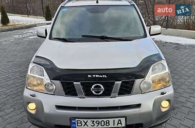 Позашляховик / Кросовер Nissan X-Trail 2010 в 