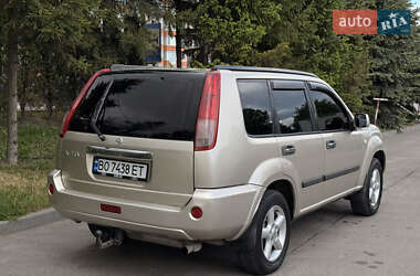 Позашляховик / Кросовер Nissan X-Trail 2006 в 