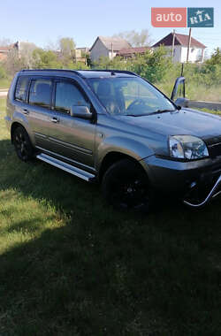 Внедорожник / Кроссовер Nissan X-Trail 2007 в 