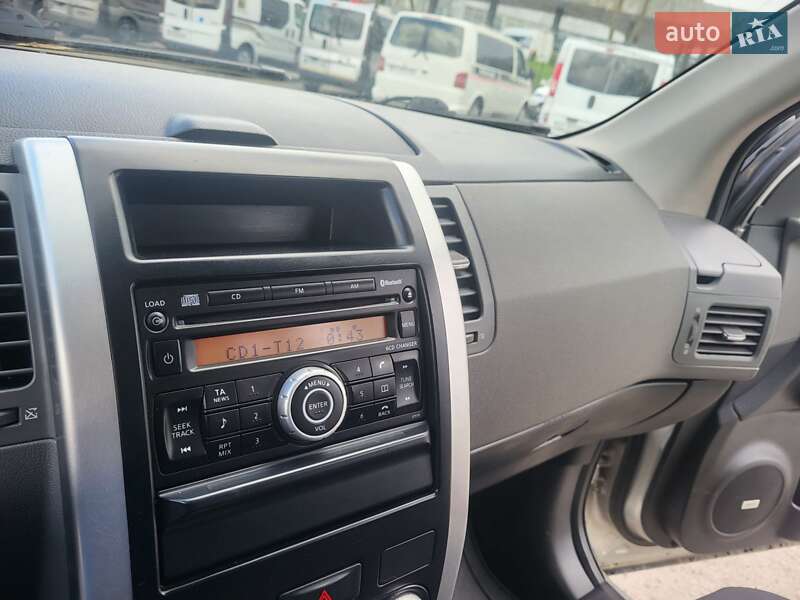Позашляховик / Кросовер Nissan X-Trail 2008 в Хмельницькому