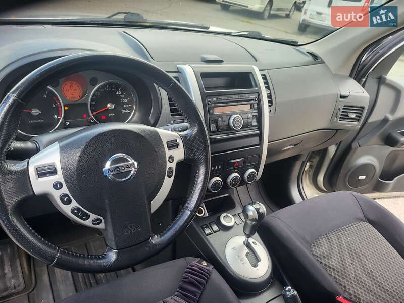 Позашляховик / Кросовер Nissan X-Trail 2008 в Хмельницькому