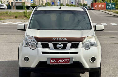 Внедорожник / Кроссовер Nissan X-Trail 2013 в 