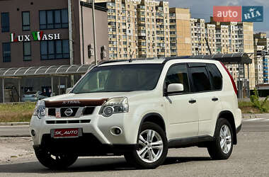 Внедорожник / Кроссовер Nissan X-Trail 2013 в 