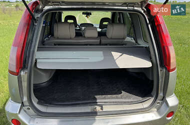 Внедорожник / Кроссовер Nissan X-Trail 2006 в 