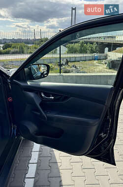 Позашляховик / Кросовер Nissan X-Trail 2021 в 
