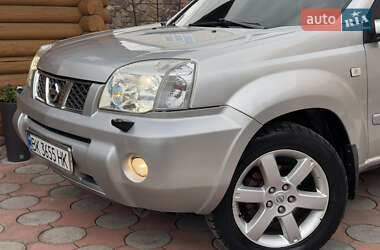 Внедорожник / Кроссовер Nissan X-Trail 2006 в 