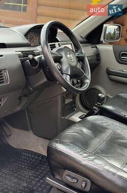 Внедорожник / Кроссовер Nissan X-Trail 2006 в 