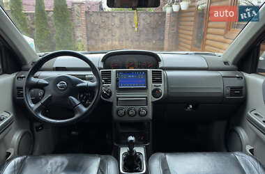 Внедорожник / Кроссовер Nissan X-Trail 2006 в 