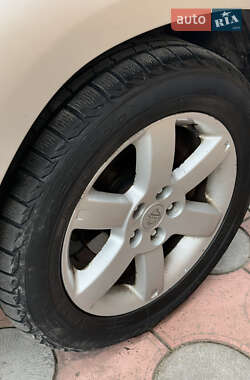 Внедорожник / Кроссовер Nissan X-Trail 2006 в 