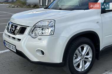 Позашляховик / Кросовер Nissan X-Trail 2011 в 