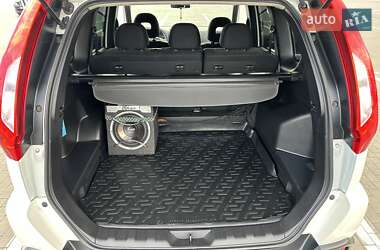Позашляховик / Кросовер Nissan X-Trail 2011 в 