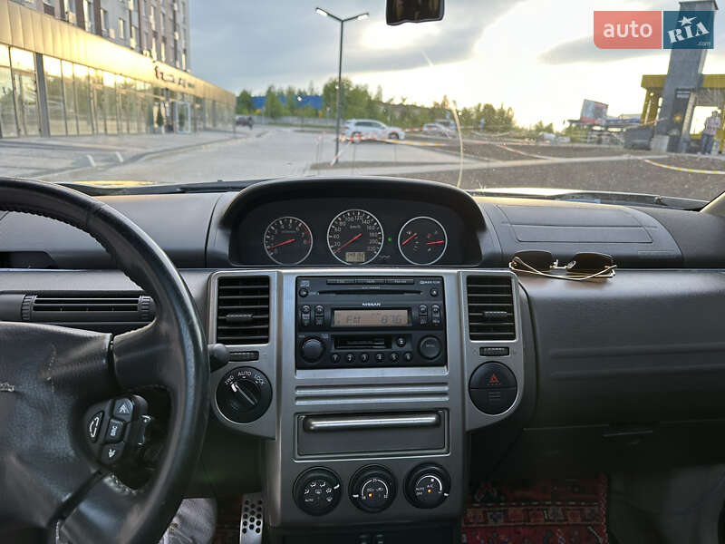 Внедорожник / Кроссовер Nissan X-Trail 2004 в Ровно
