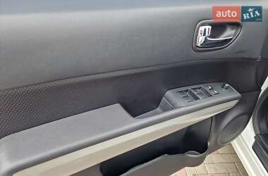 Внедорожник / Кроссовер Nissan X-Trail 2012 в 