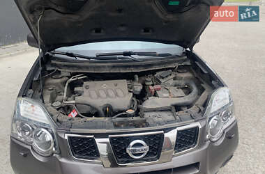 Позашляховик / Кросовер Nissan X-Trail 2011 в 