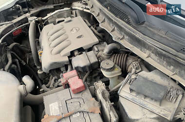 Позашляховик / Кросовер Nissan X-Trail 2011 в 