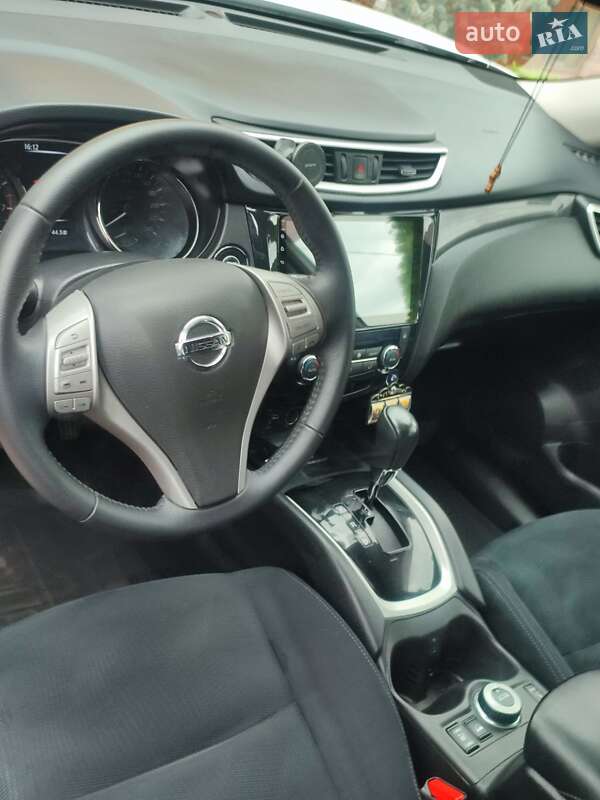 Внедорожник / Кроссовер Nissan X-Trail 2017 в Дружковке