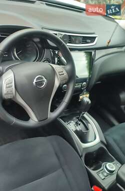 Внедорожник / Кроссовер Nissan X-Trail 2017 в 