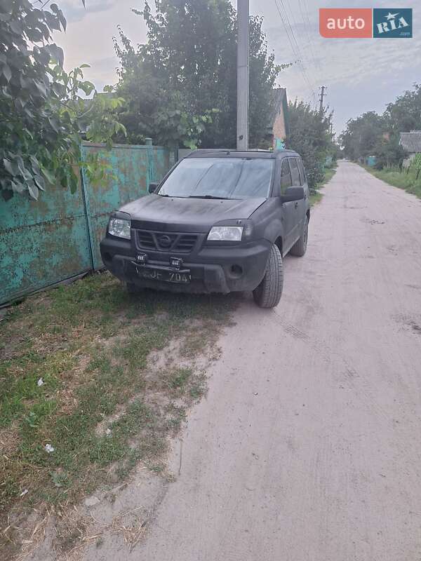 Внедорожник / Кроссовер Nissan X-Trail 2002 в 