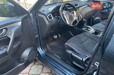 Внедорожник / Кроссовер Nissan X-Trail 2015 в 