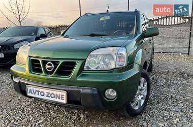 Внедорожник / Кроссовер Nissan X-Trail 2001 в 
