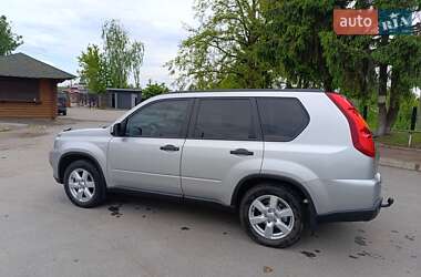 Позашляховик / Кросовер Nissan X-Trail 2010 в 