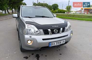 Позашляховик / Кросовер Nissan X-Trail 2010 в 