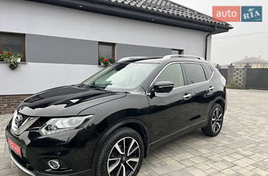 Внедорожник / Кроссовер Nissan X-Trail 2015 в 