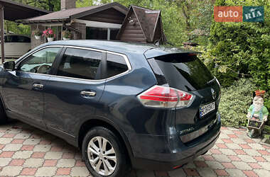 Внедорожник / Кроссовер Nissan X-Trail 2015 в 
