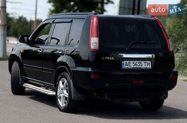Внедорожник / Кроссовер Nissan X-Trail 2002 в 