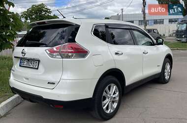 Позашляховик / Кросовер Nissan X-Trail 2015 в 