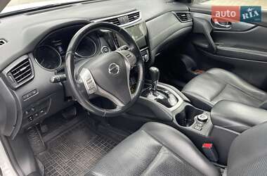 Позашляховик / Кросовер Nissan X-Trail 2015 в 