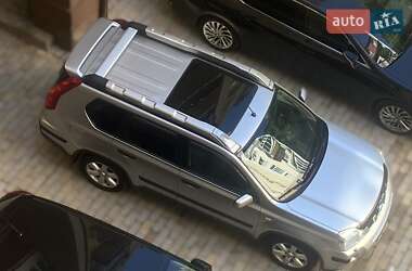 Позашляховик / Кросовер Nissan X-Trail 2008 в 