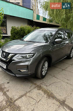 Внедорожник / Кроссовер Nissan X-Trail 2021 в 