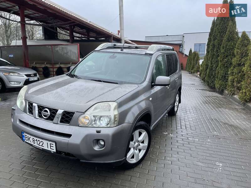 Позашляховик / Кросовер Nissan X-Trail 2008 в Рівному