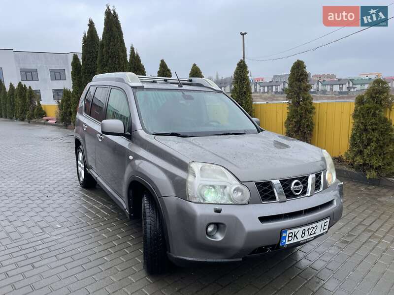 Позашляховик / Кросовер Nissan X-Trail 2008 в Рівному