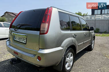 Позашляховик / Кросовер Nissan X-Trail 2006 в 