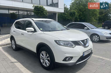 Позашляховик / Кросовер Nissan X-Trail 2016 в Івано-Франківську
