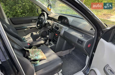 Внедорожник / Кроссовер Nissan X-Trail 2003 в 