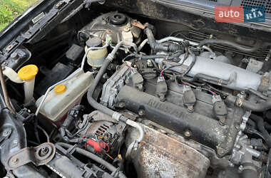 Внедорожник / Кроссовер Nissan X-Trail 2003 в 