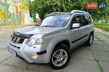 Позашляховик / Кросовер Nissan X-Trail 2013 в Чернівцях