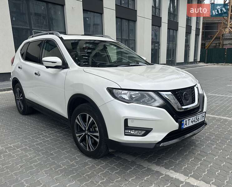 Позашляховик / Кросовер Nissan X-Trail 2018 в Івано-Франківську
