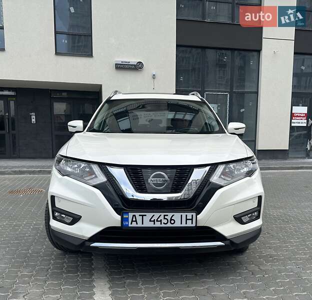 Позашляховик / Кросовер Nissan X-Trail 2018 в Івано-Франківську