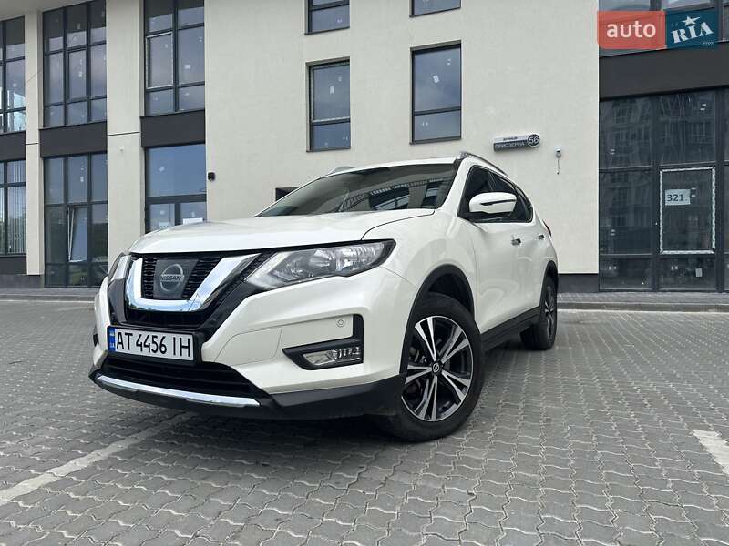 Позашляховик / Кросовер Nissan X-Trail 2018 в Івано-Франківську